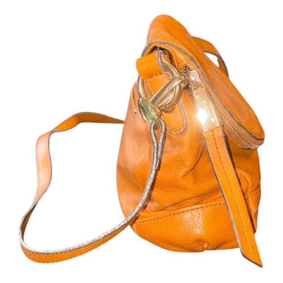 B Makowsky Tan Orange Leather Zip Flap Saddlebag Crossbody Silver hardware B11 - Picture 5 of 11